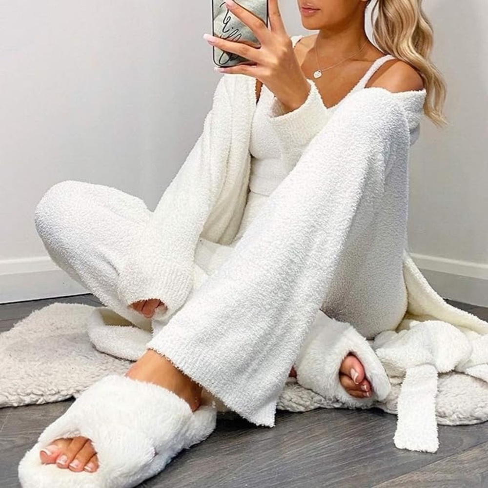 VamJump 3 piece lounge set NWOT